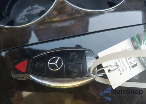 2014 Mercedes-Benz E 550 из США, поврежденный, VIN WDDKJ7DB1EF272951